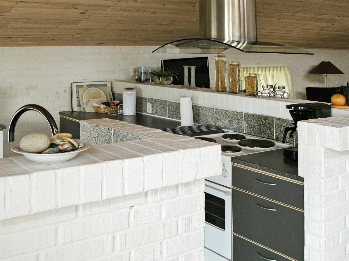 Three-Bedroom Holiday Home In Thisted 4 Norre Vorupor Room photo